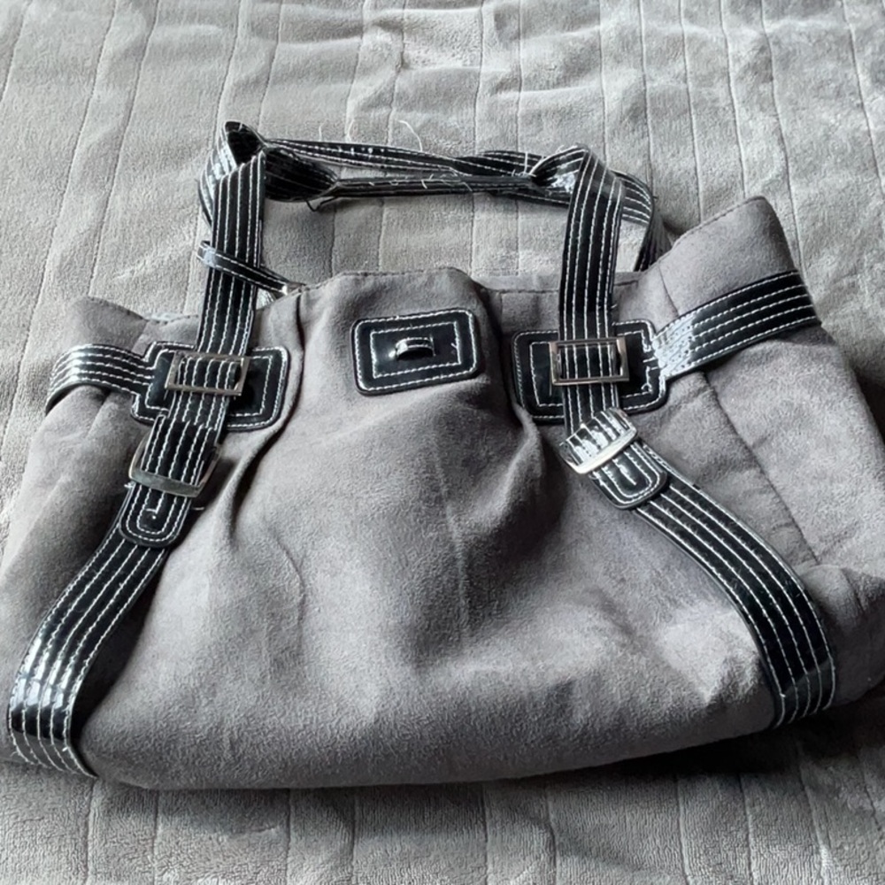 Elegant Gray Shoulder Bag